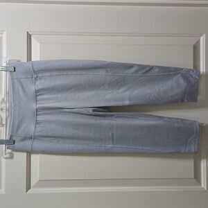 MTA Sport Athletic Capris Size Small Gray